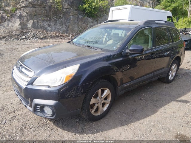 45321582 :رقم المزاد ، 4S4BRBCC1D3224961 vin ، 2013 Subaru Outback 2.5i Premium مزاد بيع