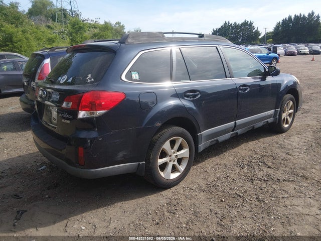 45321582 :رقم المزاد ، 4S4BRBCC1D3224961 vin ، 2013 Subaru Outback 2.5i Premium مزاد بيع