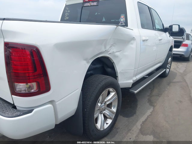 45321614 :رقم المزاد ، 1C6RR7MT6GS196588 vin ، 2016 Ram 1500 Sport مزاد بيع