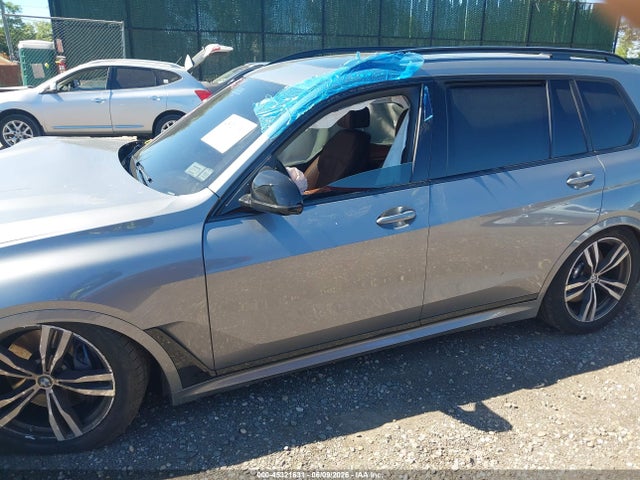 5UX33EM08T9103645 BMW X7 M60i