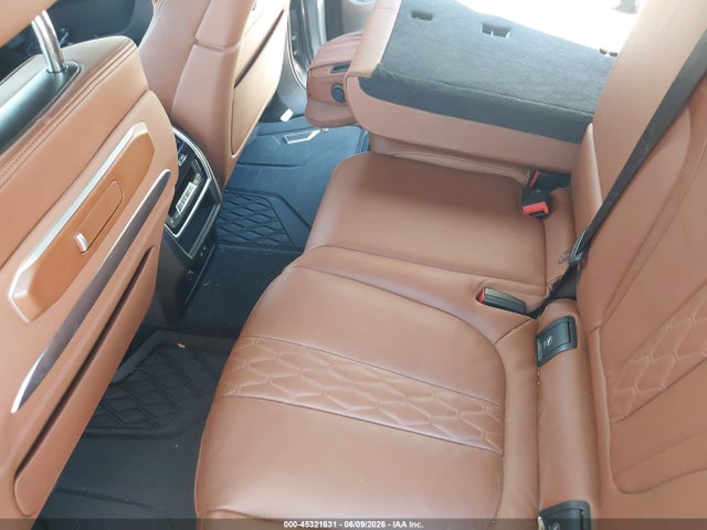 5UX33EM08T9103645 BMW X7 M60i