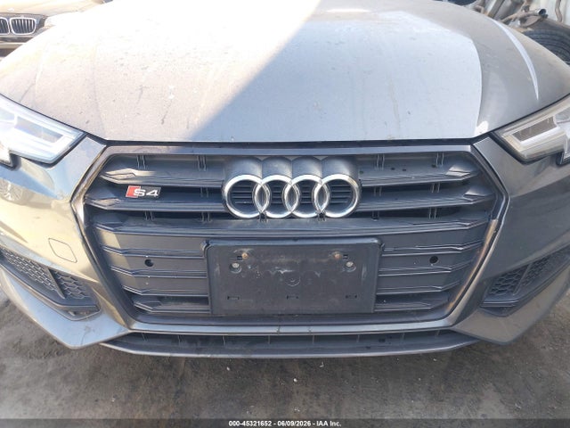 45321652 :رقم المزاد ، WAUB4AF42JA119867 vin ، 2018 Audi S4 3.0t Premium Plus مزاد بيع