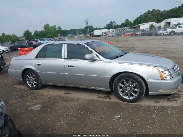 2010 Cadillac Dts მანქანა იყიდება აუქციონზე, vin: 1G6KH5EY7AU106746, აუქციონის ნომერი: 45321674