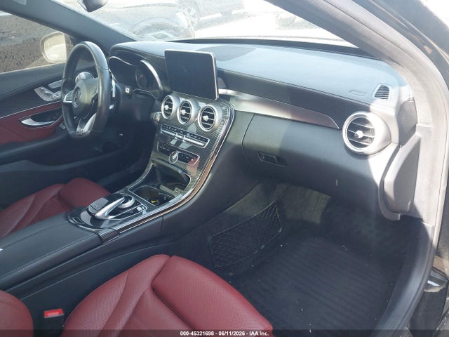 45321698 :رقم المزاد ، 55SWF4KB3GU099213 vin ، 2016 Mercedes-benz C 300 4matic/luxury 4matic/sport 4matic مزاد بيع