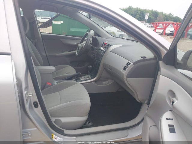 2010 Toyota Corolla Le მანქანა იყიდება აუქციონზე, vin: 1NXBU4EE3AZ251819, აუქციონის ნომერი: 45321728