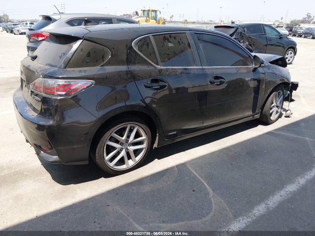 Lexus CT 200H 2016 JTHKD5BH7G2254895 Image 4