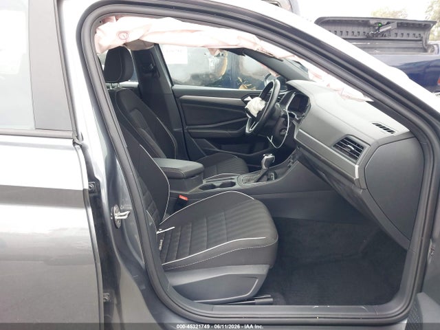 3VWBM7BUXPM022758 Volkswagen Jetta 1.5t Sport
