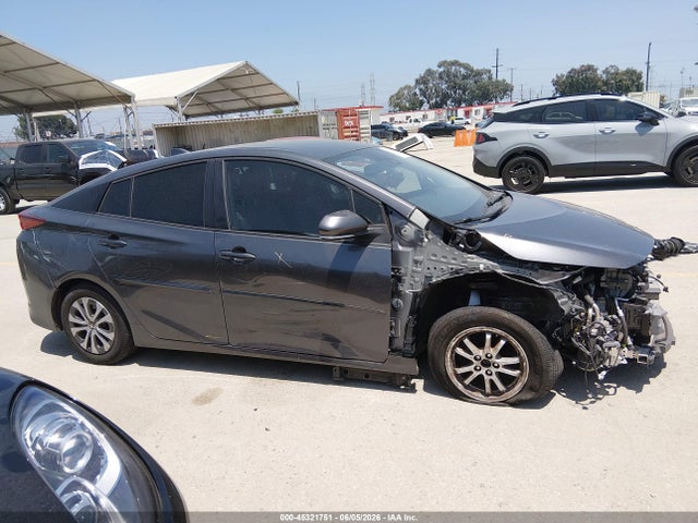 JTDKAMFP1M3192552 Toyota Prius Prime Xle