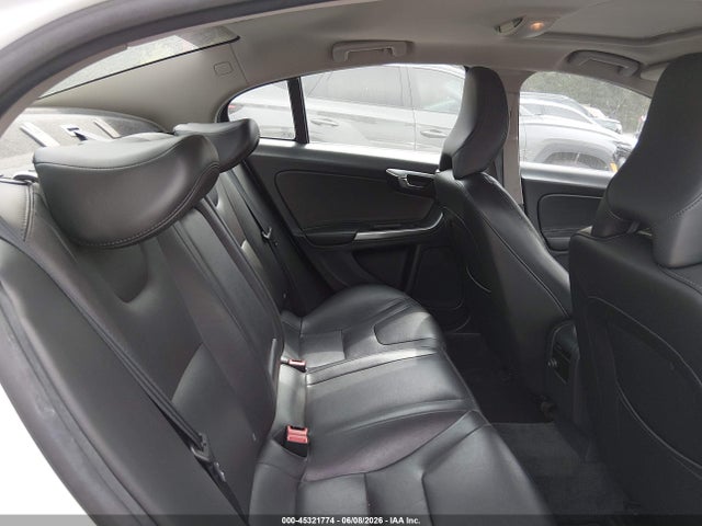 45321774 :رقم المزاد ، YV126MFK6G2412875 vin ، 2016 Volvo S60 T5 Drive-e Premier مزاد بيع