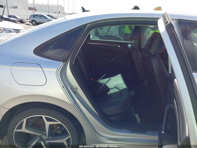 2020 Volkswagen Passat 2.0t R-line მანქანა იყიდება აუქციონზე, vin: 1VWMA7A32LC022632, აუქციონის ნომერი: 45321832