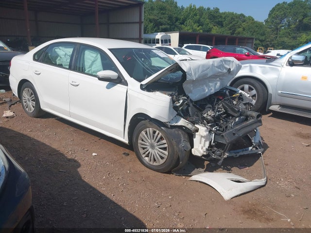 45321836 :رقم المزاد ، 1VWAP7A34EC021017 vin ، 2014 Volkswagen Passat 2.5l S مزاد بيع