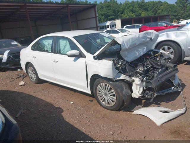 Продажа на аукционе авто 2014 Volkswagen Passat 2.5l S, vin: 1VWAP7A34EC021017, номер лота: 45321836