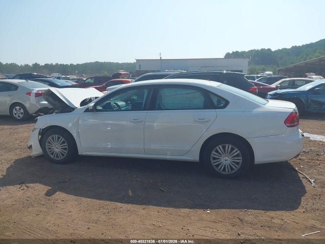 Продажа на аукционе авто 2014 Volkswagen Passat 2.5l S, vin: 1VWAP7A34EC021017, номер лота: 45321836