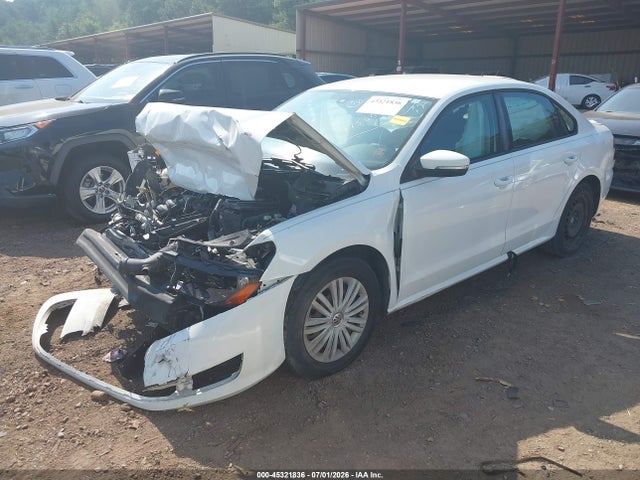 Продажа на аукционе авто 2014 Volkswagen Passat 2.5l S, vin: 1VWAP7A34EC021017, номер лота: 45321836