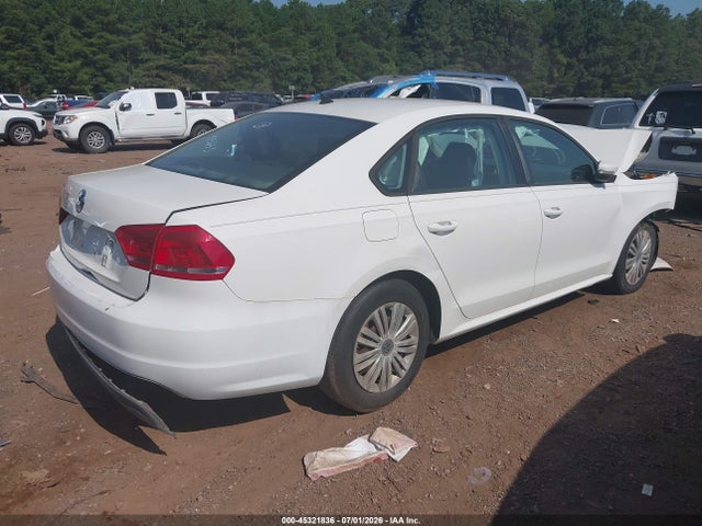 Продажа на аукционе авто 2014 Volkswagen Passat 2.5l S, vin: 1VWAP7A34EC021017, номер лота: 45321836