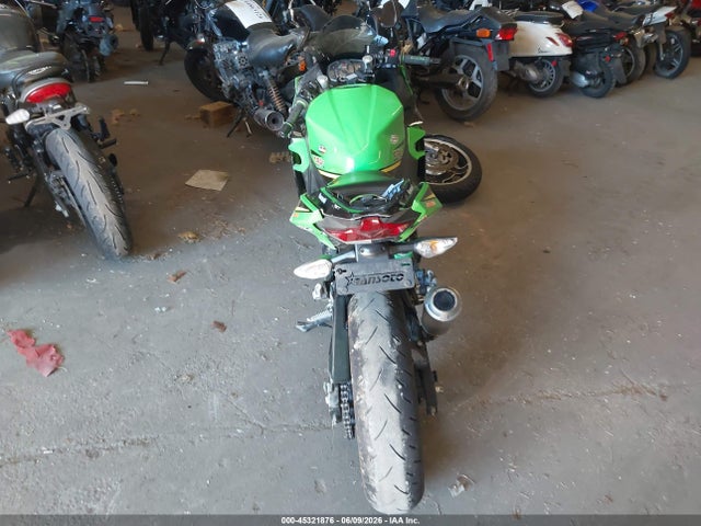 Kawasaki EX400 2022 JKAEXKH16NDAH0153 Image 6