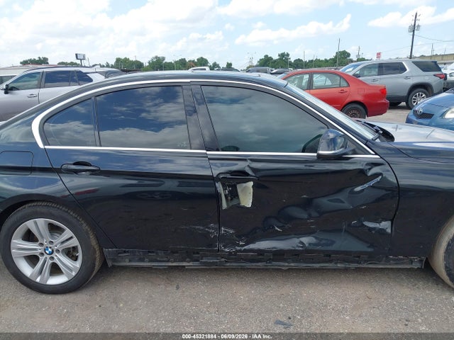 45321884 :رقم المزاد ، WBA8B9G50JNU97863 vin ، 2018 Bmw 330i مزاد بيع