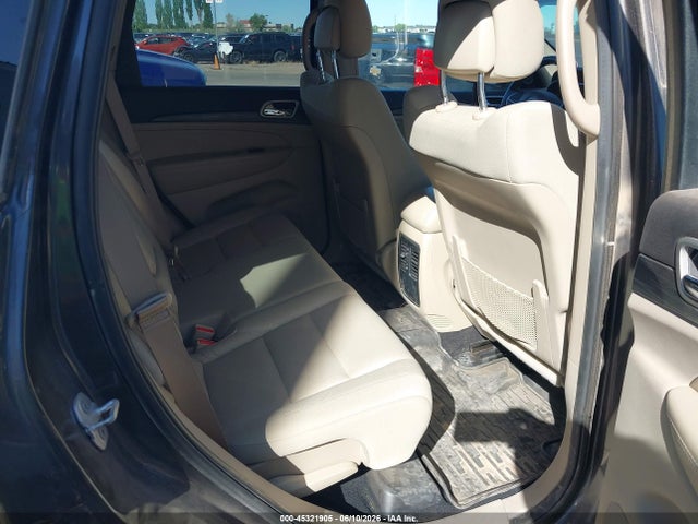 1C4RJFAG0KC782420 Jeep Grand Cherokee Laredo E 4x4
