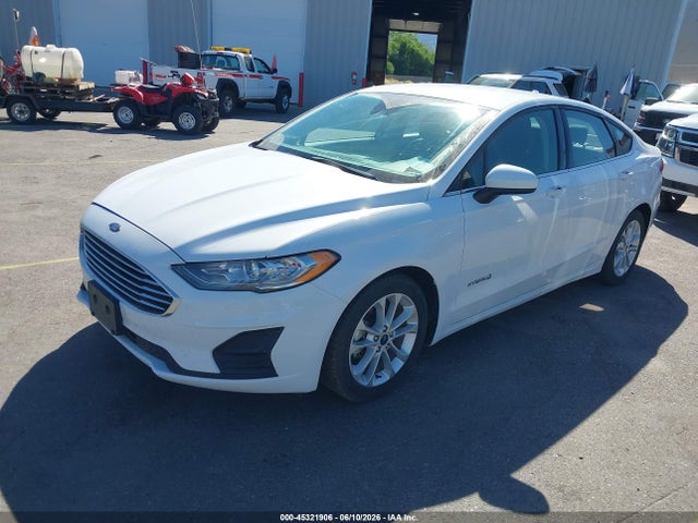 Ford Fusion Hybrid Se 2019 3FA6P0LU7KR274891 Image 2