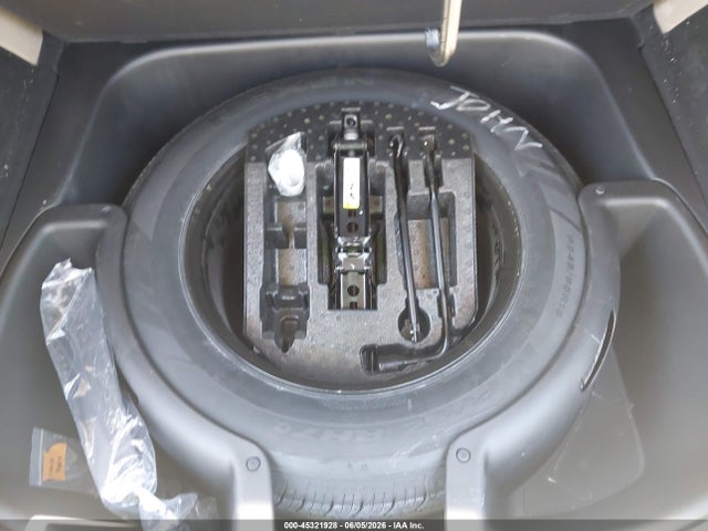 1C4RJFAG5KC807506 Jeep Grand Cherokee Laredo E 4x4