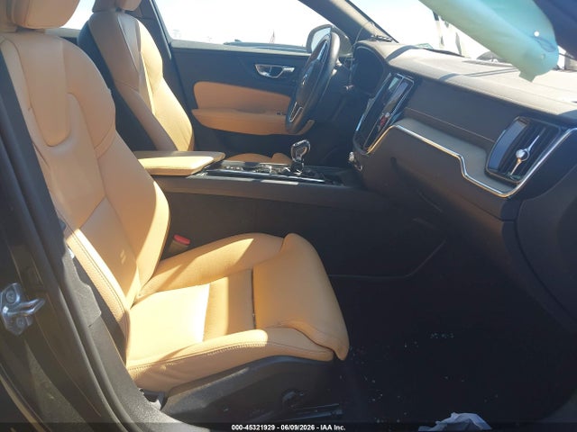 2020 Volvo S60 T6 Inscription მანქანა იყიდება აუქციონზე, vin: 7JRA22TL6LG063990, აუქციონის ნომერი: 45321929