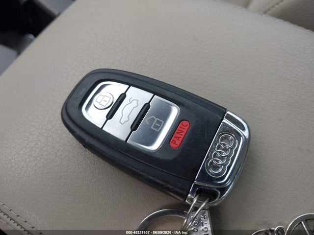 2010 Audi A5 2.0t Premium მანქანა იყიდება აუქციონზე, vin: WAUAFAFH9AN017712, აუქციონის ნომერი: 45321937
