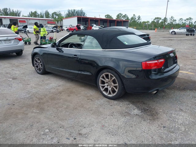 2010 Audi A5 2.0t Premium მანქანა იყიდება აუქციონზე, vin: WAUAFAFH9AN017712, აუქციონის ნომერი: 45321937