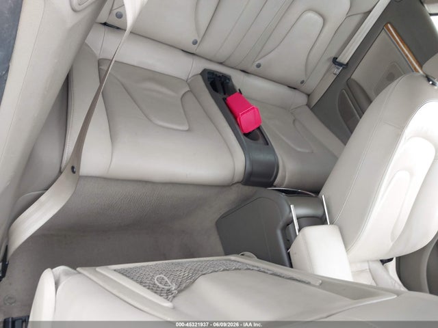 2010 Audi A5 2.0t Premium მანქანა იყიდება აუქციონზე, vin: WAUAFAFH9AN017712, აუქციონის ნომერი: 45321937