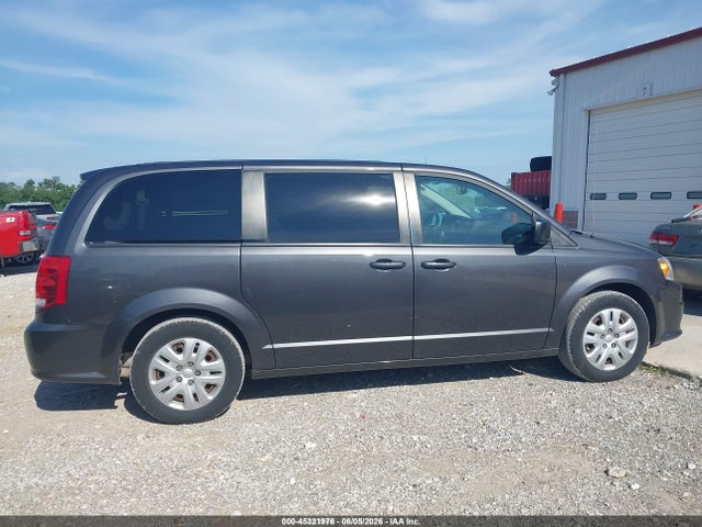 2C4RDGBG0JR262381 Dodge Grand Caravan Se