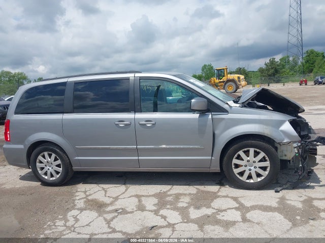 2014 Chrysler Town & Country Touring მანქანა იყიდება აუქციონზე, vin: 2C4RC1BG2ER143480, აუქციონის ნომერი: 45321984