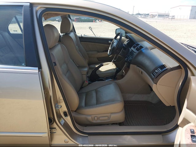 45322000 :رقم المزاد ، 1HGCM66565A070676 vin ، 2005 Honda Accord 3.0 Ex مزاد بيع