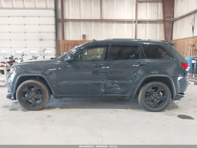 Продаж на аукціоні авто 2018 Jeep Grand Cherokee Upland 4x4, vin: 1C4RJFAG1JC421180, номер лоту: 45322010