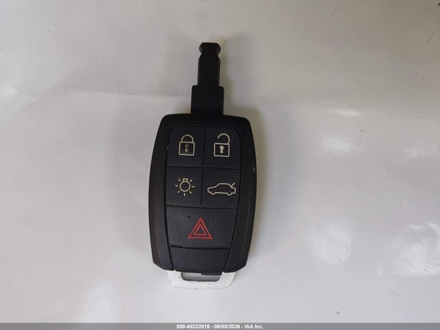Aukcja sprzedaży 2011 Volvo C70 T5, vin: YV1672MCXBJ118246, numer aukcji: 45322016