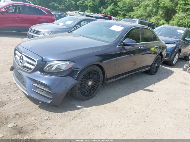 45322021 :رقم المزاد ، WDDZF4KBXJA332475 vin ، 2018 Mercedes-benz E 300 4matic مزاد بيع
