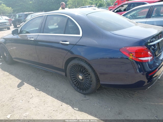 45322021 :رقم المزاد ، WDDZF4KBXJA332475 vin ، 2018 Mercedes-benz E 300 4matic مزاد بيع
