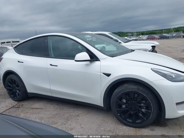 2023 Tesla Model Y Awd/long Range Dual Motor All-wheel Drive მანქანა იყიდება აუქციონზე, vin: 7SAYGDEE5PF607665, აუქციონის ნომერი: 45322027