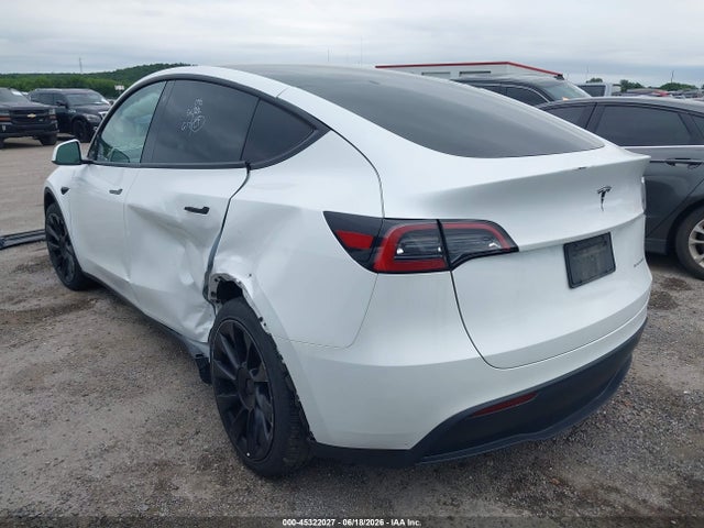 2023 Tesla Model Y Awd/long Range Dual Motor All-wheel Drive მანქანა იყიდება აუქციონზე, vin: 7SAYGDEE5PF607665, აუქციონის ნომერი: 45322027