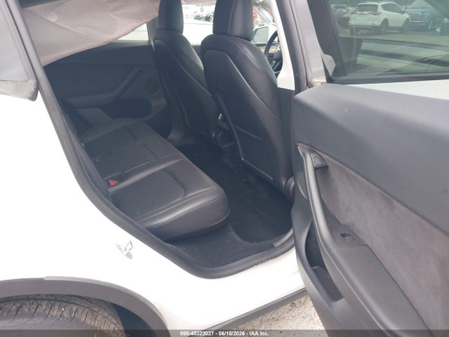2023 Tesla Model Y Awd/long Range Dual Motor All-wheel Drive მანქანა იყიდება აუქციონზე, vin: 7SAYGDEE5PF607665, აუქციონის ნომერი: 45322027