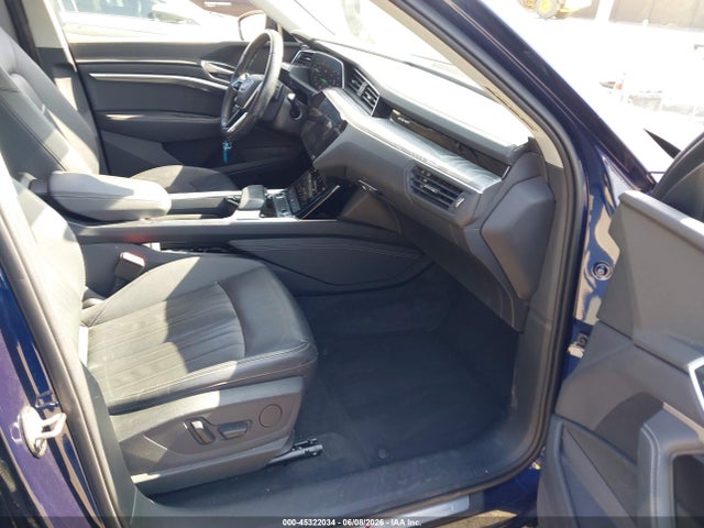 Продаж на аукціоні авто 2022 Audi E-tron Sportback Premium S Line Quattro, vin: WA11ABGE2NB023350, номер лоту: 45322034