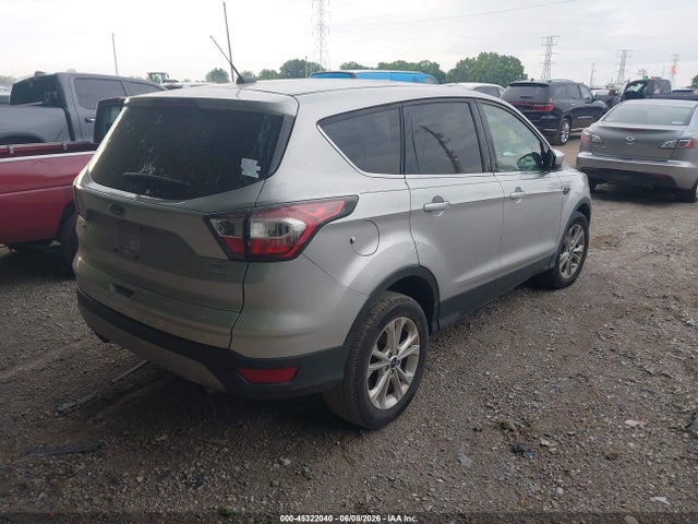 Продажа на аукционе авто 2017 Ford Escape Se, vin: 1FMCU0GD0HUB50975, номер лота: 45322040