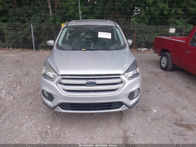 Продажа на аукционе авто 2017 Ford Escape Se, vin: 1FMCU0GD0HUB50975, номер лота: 45322040