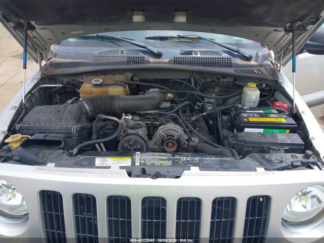 2005 Jeep Liberty Renegade მანქანა იყიდება აუქციონზე, vin: 1J4GL38K75W631484, აუქციონის ნომერი: 45322045