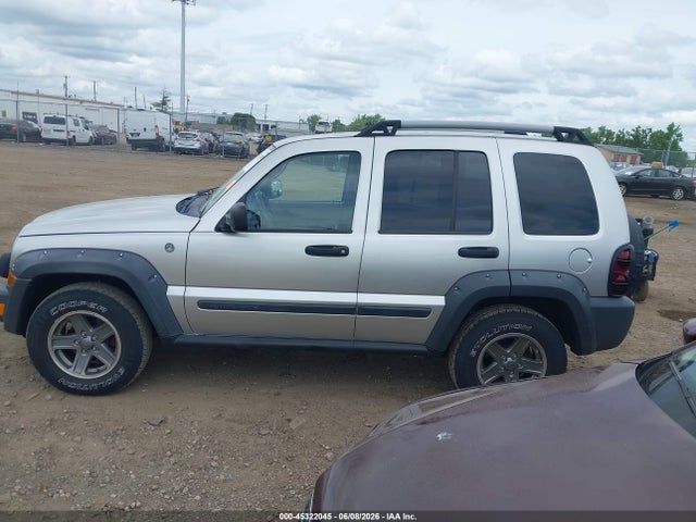 2005 Jeep Liberty Renegade მანქანა იყიდება აუქციონზე, vin: 1J4GL38K75W631484, აუქციონის ნომერი: 45322045