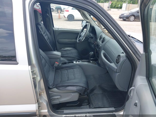 2005 Jeep Liberty Renegade მანქანა იყიდება აუქციონზე, vin: 1J4GL38K75W631484, აუქციონის ნომერი: 45322045