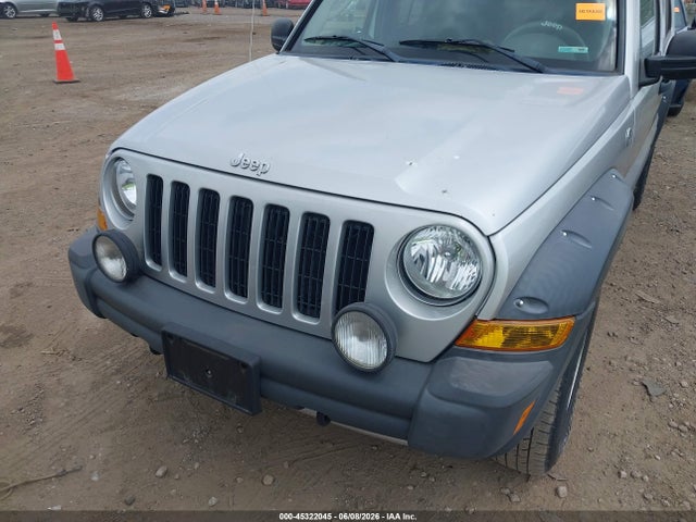 2005 Jeep Liberty Renegade მანქანა იყიდება აუქციონზე, vin: 1J4GL38K75W631484, აუქციონის ნომერი: 45322045