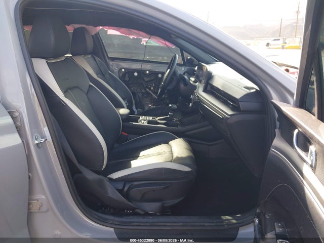 KNAG64J7XS5308750 KIA K5 Gt-line