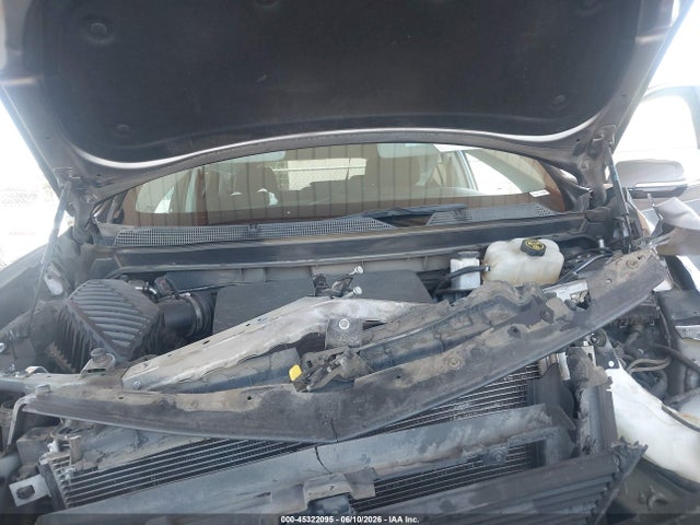 1GNERGKW1KJ240104 Chevrolet Traverse 1lt
