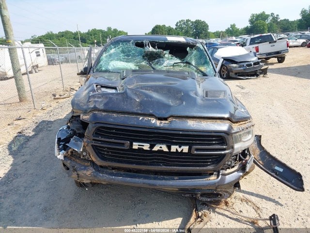 2021 Ram 1500 Laramie  4x4 5'7 Box მანქანა იყიდება აუქციონზე, vin: 1C6SRFJT5MN810153, აუქციონის ნომერი: 45322156