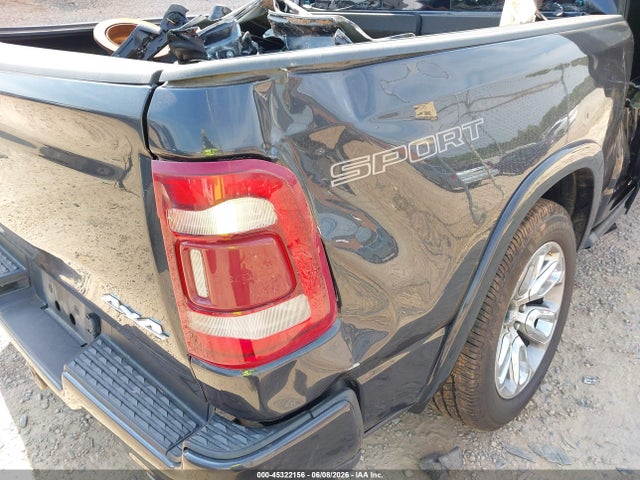 2021 Ram 1500 Laramie  4x4 5'7 Box მანქანა იყიდება აუქციონზე, vin: 1C6SRFJT5MN810153, აუქციონის ნომერი: 45322156