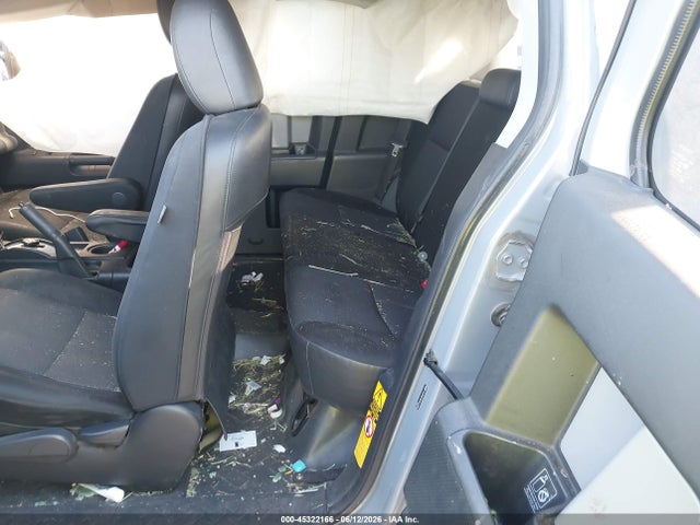 Toyota FJ Cruiser 2014 JTEZU4BFXEK013785 Image 8